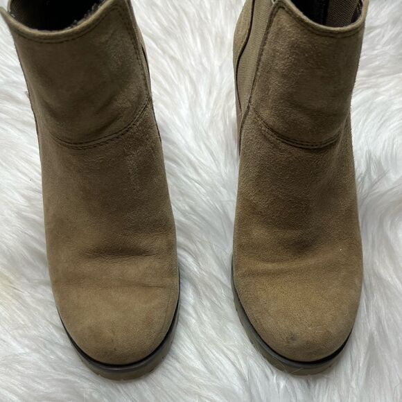 Crevo Alicia Chelsea Hiker Heeled Suede Boots Dark Taupe Size 6.5 - Picture 3 of 8